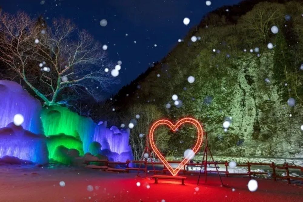 2026年 タルマかねこおりライトアップ(岐阜県高山市)